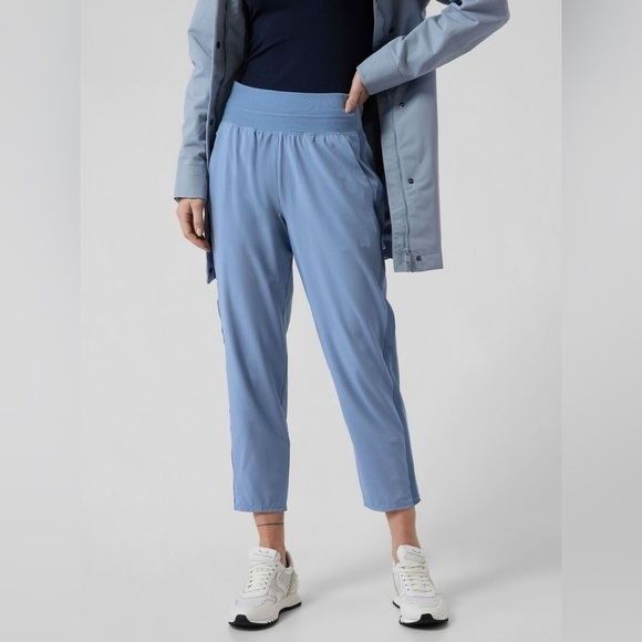 Athleta Nolita Slim Tapered Crop Pant, Cottage Blue, Size 12 - Picture 1 of 9